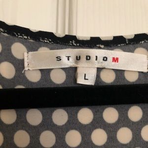 Studio M.  Black and White Puff Sleeve knee length Black and White Dress size 12